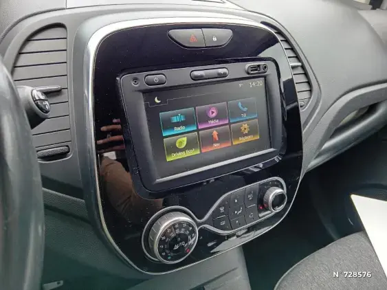 RENAULT CAPTUR - voiture d'occasion - Photo 12