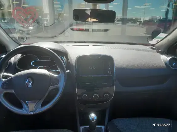 RENAULT CLIO IV - voiture d'occasion - Photo 9
