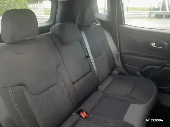 JEEP RENEGADE - voiture d'occasion - Photo 11