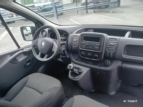 RENAULT TRAFIC FG III - voiture d'occasion - Photo 9