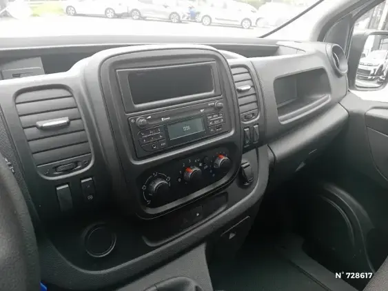 RENAULT TRAFIC FG III - voiture d'occasion - Photo 13