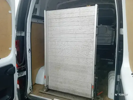 RENAULT TRAFIC FG III - voiture d'occasion - Photo 7