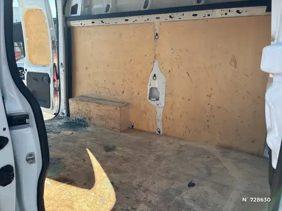 RENAULT TRAFIC FG III - voiture d'occasion - Photo 11