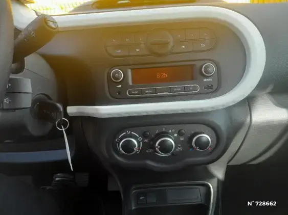 RENAULT TWINGO III - voiture d'occasion - Photo 13