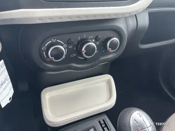 RENAULT TWINGO III - voiture d'occasion - Photo 15