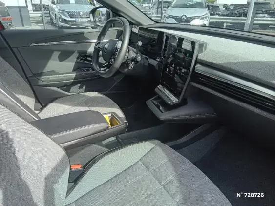 RENAULT MEGANE V - voiture d'occasion - Photo 10