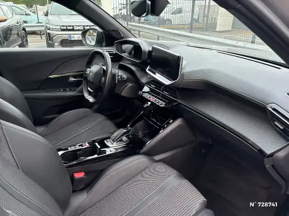 PEUGEOT 2008 II - voiture d'occasion - Photo 10