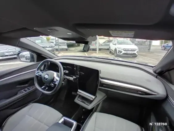 RENAULT MEGANE V - voiture d'occasion - Photo 10