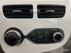 RENAULT ZOE - Photo 14