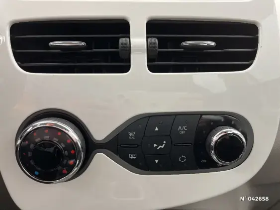 RENAULT ZOE - voiture d'occasion - Photo 14