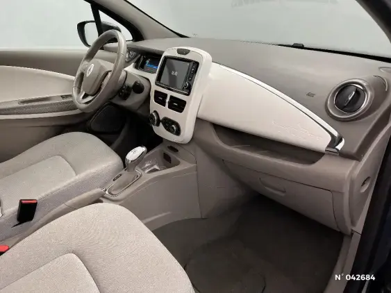 RENAULT ZOE - voiture d'occasion - Photo 10