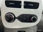 RENAULT ZOE - Photo 14