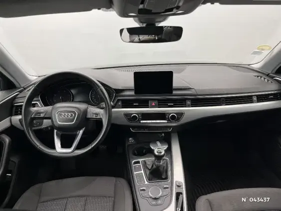 AUDI A4 AVANT V - voiture d'occasion - Photo 9