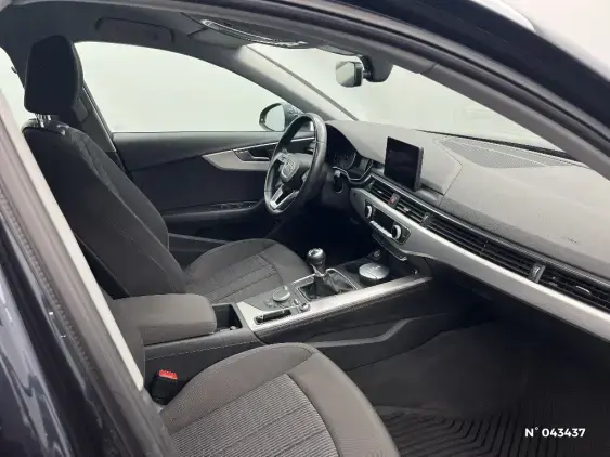 AUDI A4 AVANT V - voiture d'occasion - Photo 10