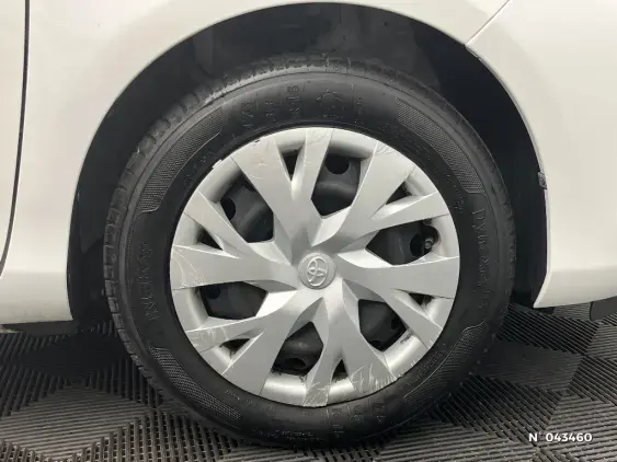 TOYOTA YARIS III - voiture d'occasion - Photo 8