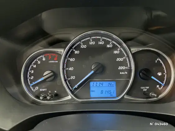 TOYOTA YARIS III - voiture d'occasion - Photo 12