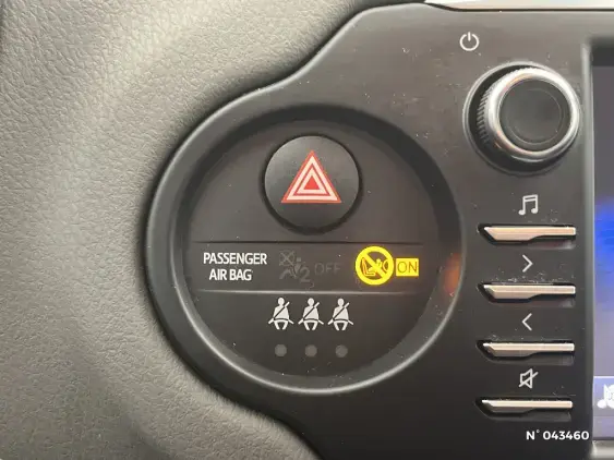 TOYOTA YARIS III - voiture d'occasion - Photo 14