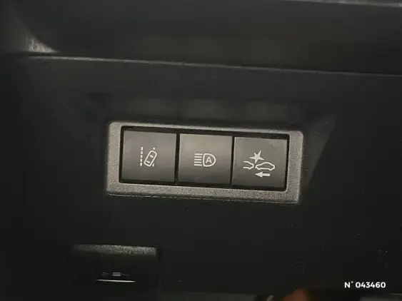 TOYOTA YARIS III - voiture d'occasion - Photo 15