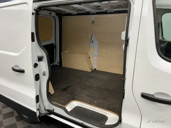 RENAULT TRAFIC FG III - voiture d'occasion - Photo 11