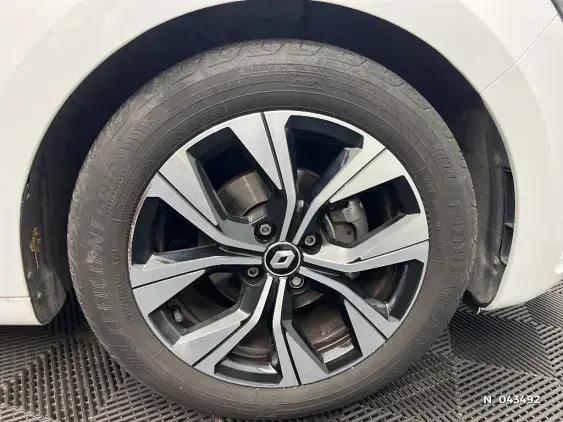 RENAULT CLIO V - voiture d'occasion - Photo 8