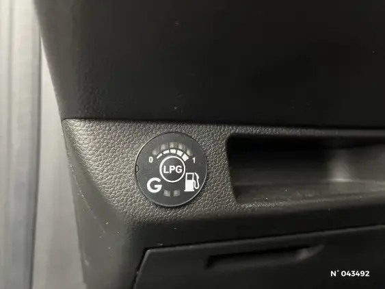 RENAULT CLIO V - voiture d'occasion - Photo 27