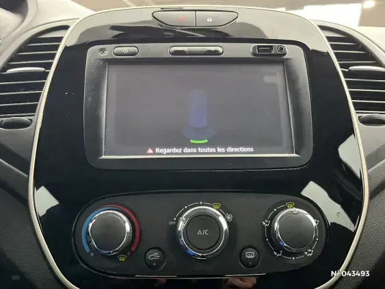 RENAULT CAPTUR - voiture d'occasion - Photo 14
