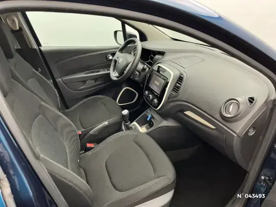 RENAULT CAPTUR - voiture d'occasion - Photo 10