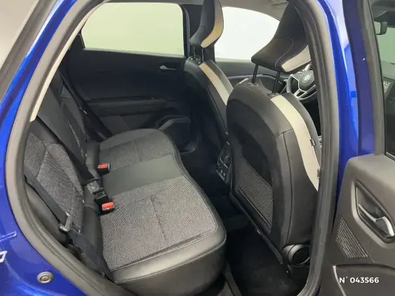 RENAULT CAPTUR II - voiture d'occasion - Photo 11