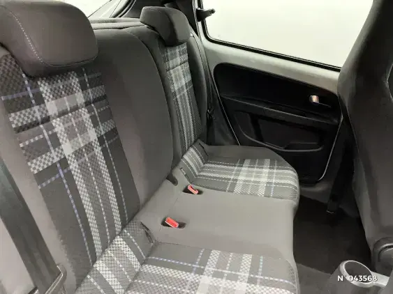 VOLKSWAGEN UP - voiture d'occasion - Photo 11