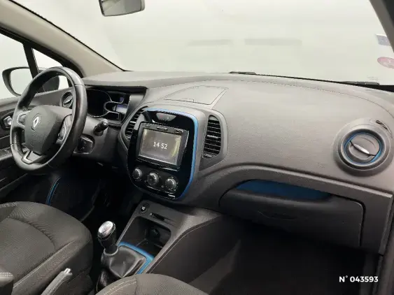RENAULT CAPTUR - voiture d'occasion - Photo 10