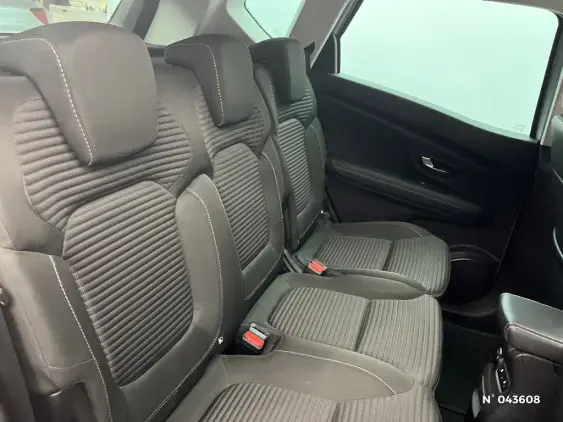 RENAULT SCENIC IV - voiture d'occasion - Photo 11