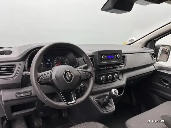 RENAULT TRAFIC FG III - voiture d'occasion - Photo 9