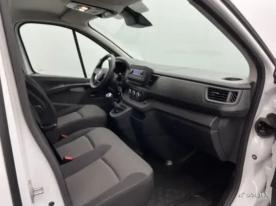 RENAULT TRAFIC FG III - voiture d'occasion - Photo 10