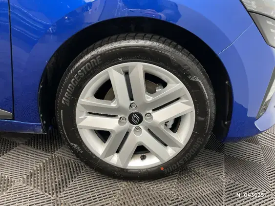 RENAULT CLIO V - voiture d'occasion - Photo 8