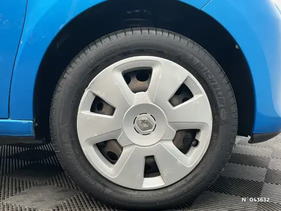 RENAULT TWINGO III - voiture d'occasion - Photo 8