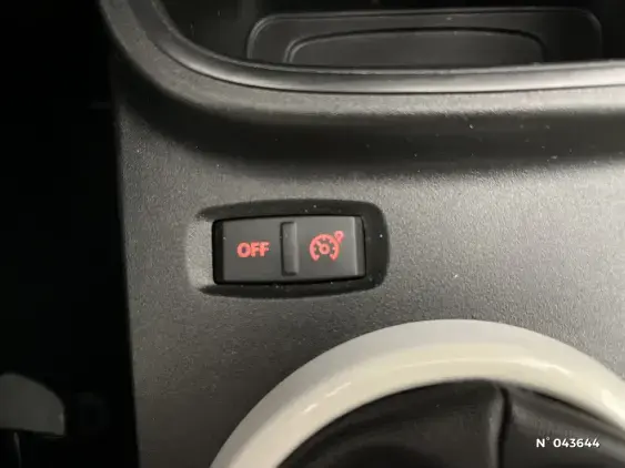 RENAULT TWINGO III - voiture d'occasion - Photo 14