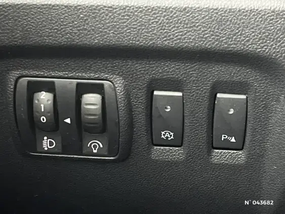 RENAULT CAPTUR - voiture d'occasion - Photo 15