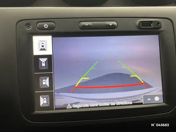 DACIA DUSTER II - voiture d'occasion - Photo 14