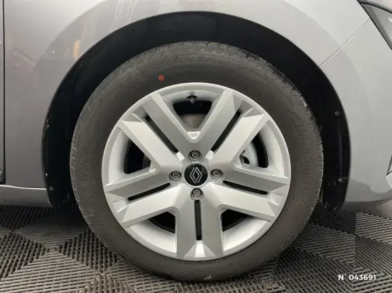 RENAULT CLIO V - voiture d'occasion - Photo 8