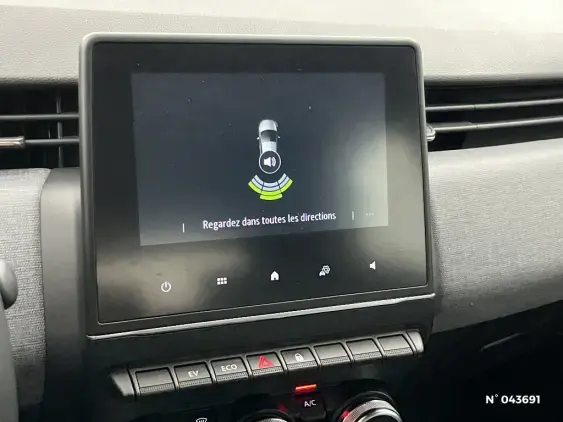 RENAULT CLIO V - voiture d'occasion - Photo 14