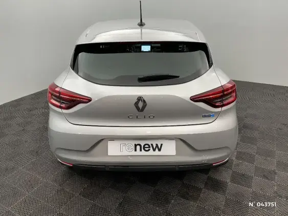 RENAULT CLIO V - voiture d'occasion - Photo 6
