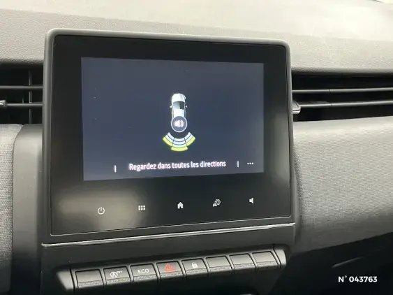 RENAULT CLIO V - voiture d'occasion - Photo 14