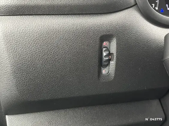 RENAULT MASTER FG III - voiture d'occasion - Photo 15