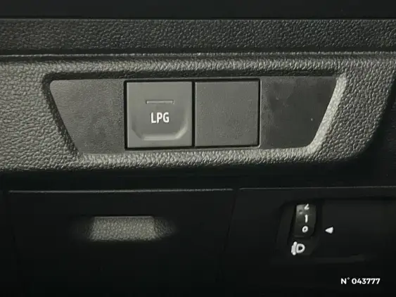 DACIA SANDERO III - voiture d'occasion - Photo 15