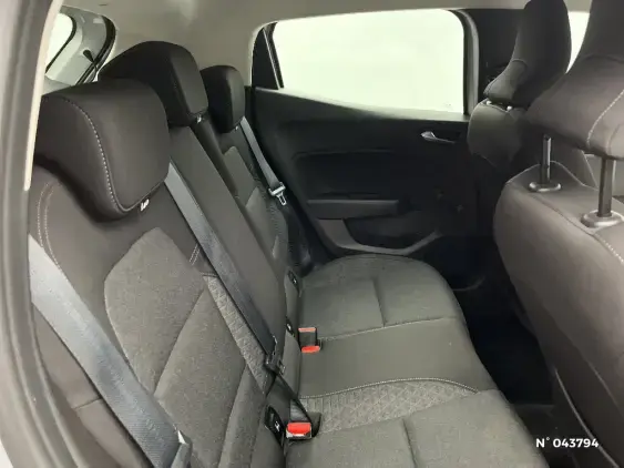 RENAULT CLIO V - voiture d'occasion - Photo 11