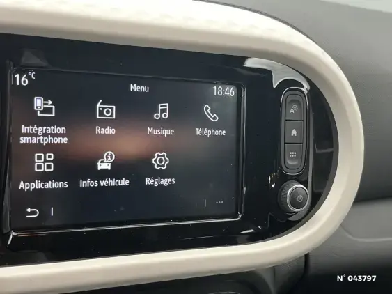 RENAULT TWINGO III - voiture d'occasion - Photo 13