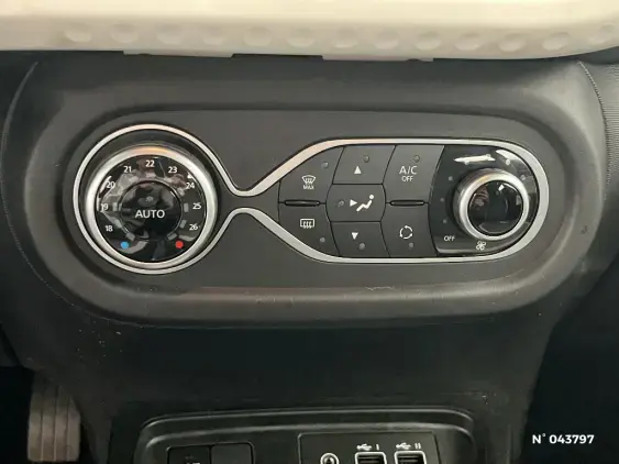 RENAULT TWINGO III - voiture d'occasion - Photo 14