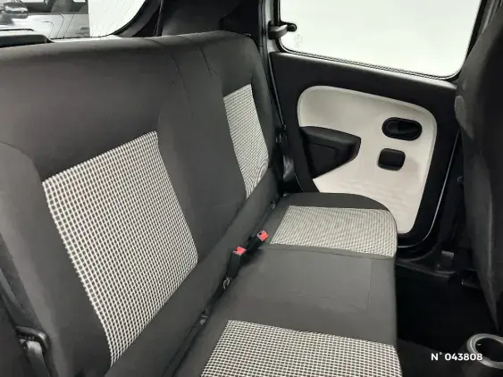 RENAULT TWINGO III - voiture d'occasion - Photo 11