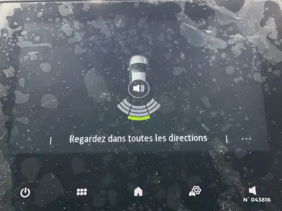 RENAULT CLIO V - voiture d'occasion - Photo 14