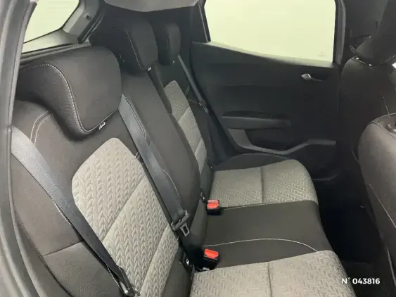 RENAULT CLIO V - voiture d'occasion - Photo 11